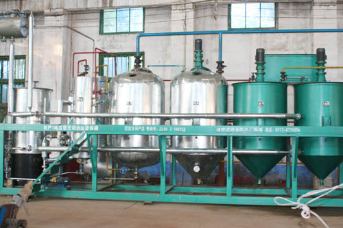 Small palm oil refining equipment